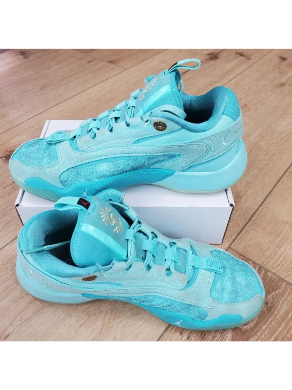 Jordan Luca 2 Boys Youth Size 6.5 Blue Teal Tropical Twist Metallic Gold Sneaker